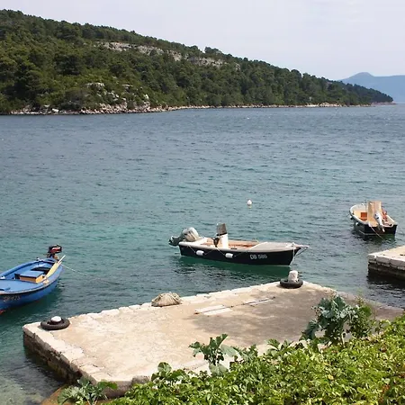 Guest house And By The Sea Polace, Mljet - 604 3*